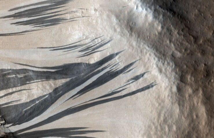 slope-streaks-on-mars.jpg