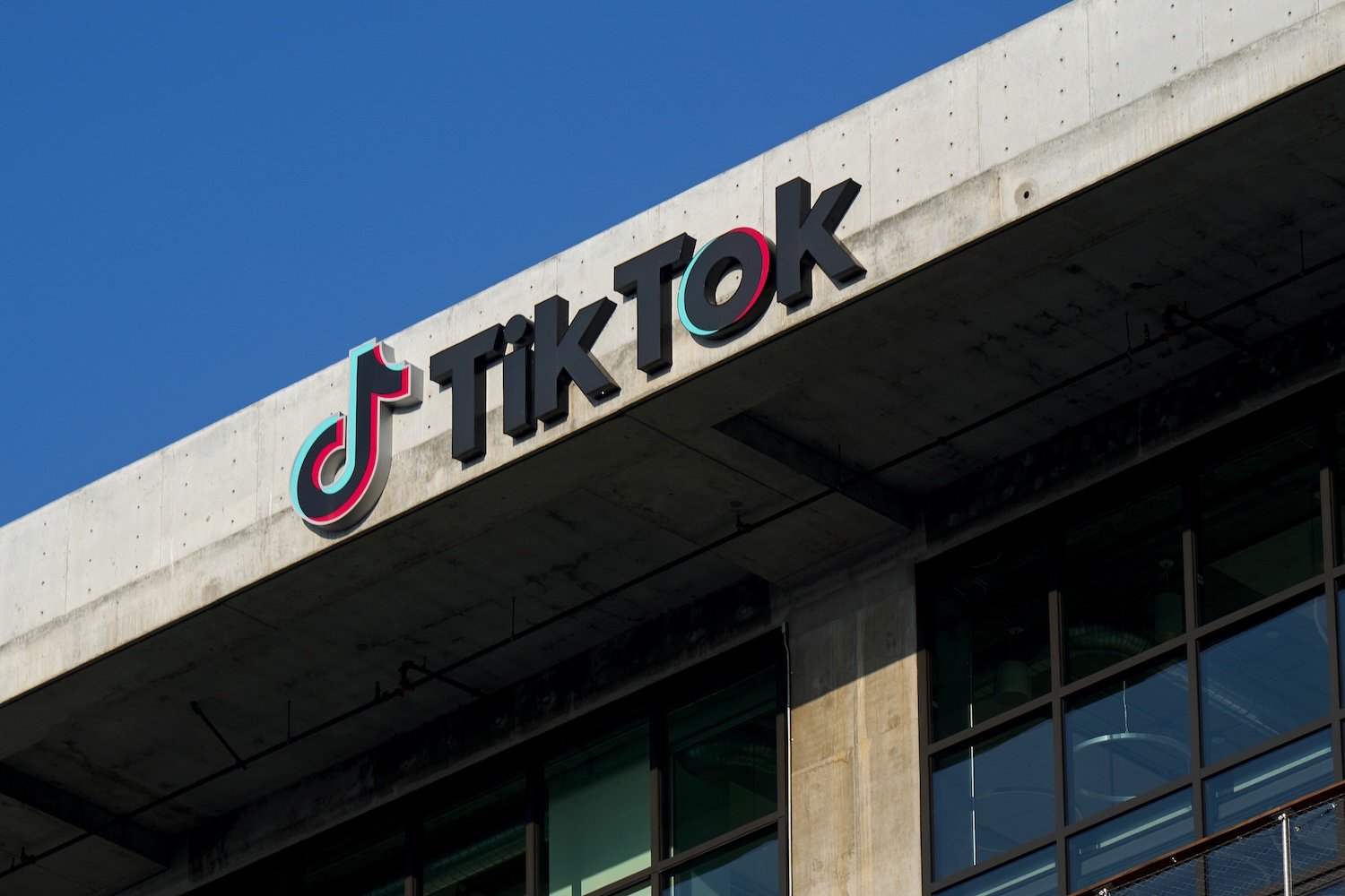 tiktok-sign-culver-city-getty.jpg
