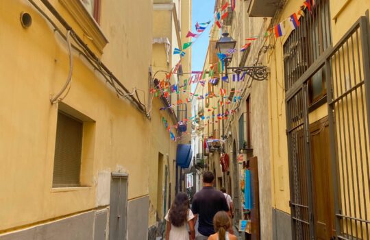 walking-in-italy.jpg